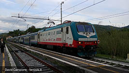 021-HL2664 - H0 - FS Trenitalia, E-Lok E.464 464 in „Quattroseiquattro-Lackierung, Ep. VI